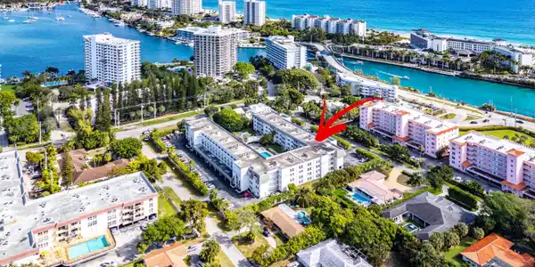 Image 2: 040-800EastCaminoReal-409-BocaRaton-FL-3