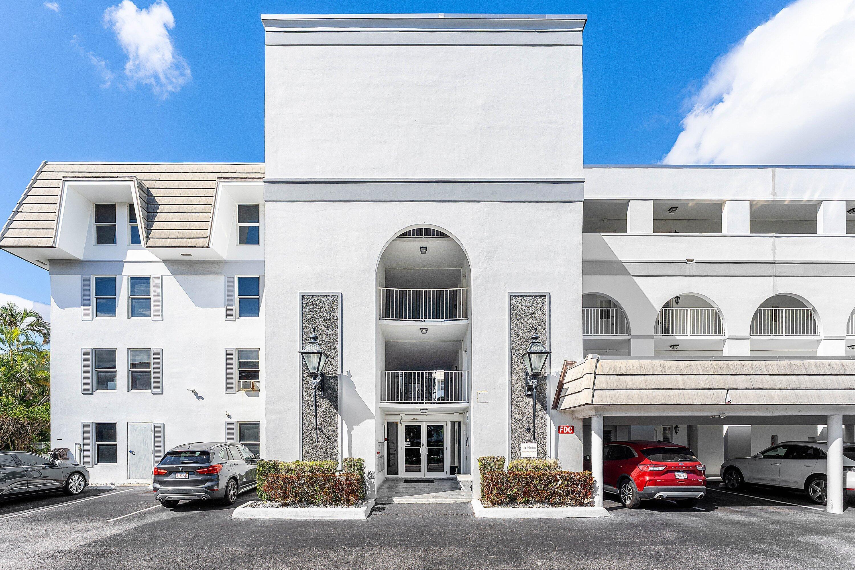 Image 4: 001-800EastCaminoReal-409-BocaRaton-FL-3