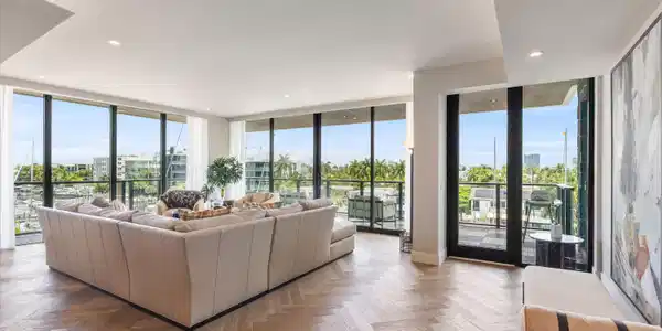 Image 3: Great Room