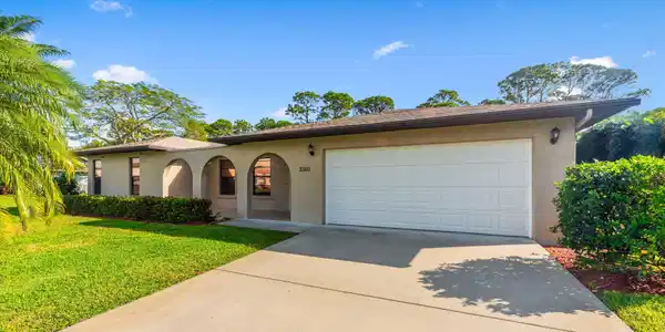 2501 SE Delano Road