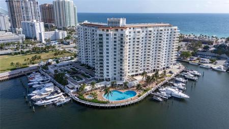 1 Las Olas Cir