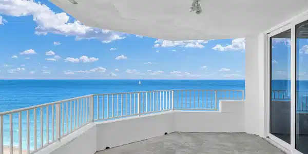 550 S Ocean Boulevard