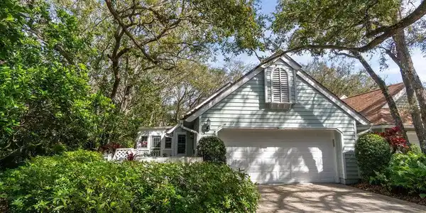 1546 Sabal Court
