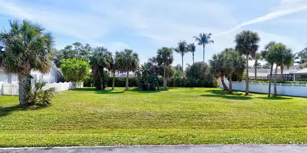 1107 SE Westchester Drive