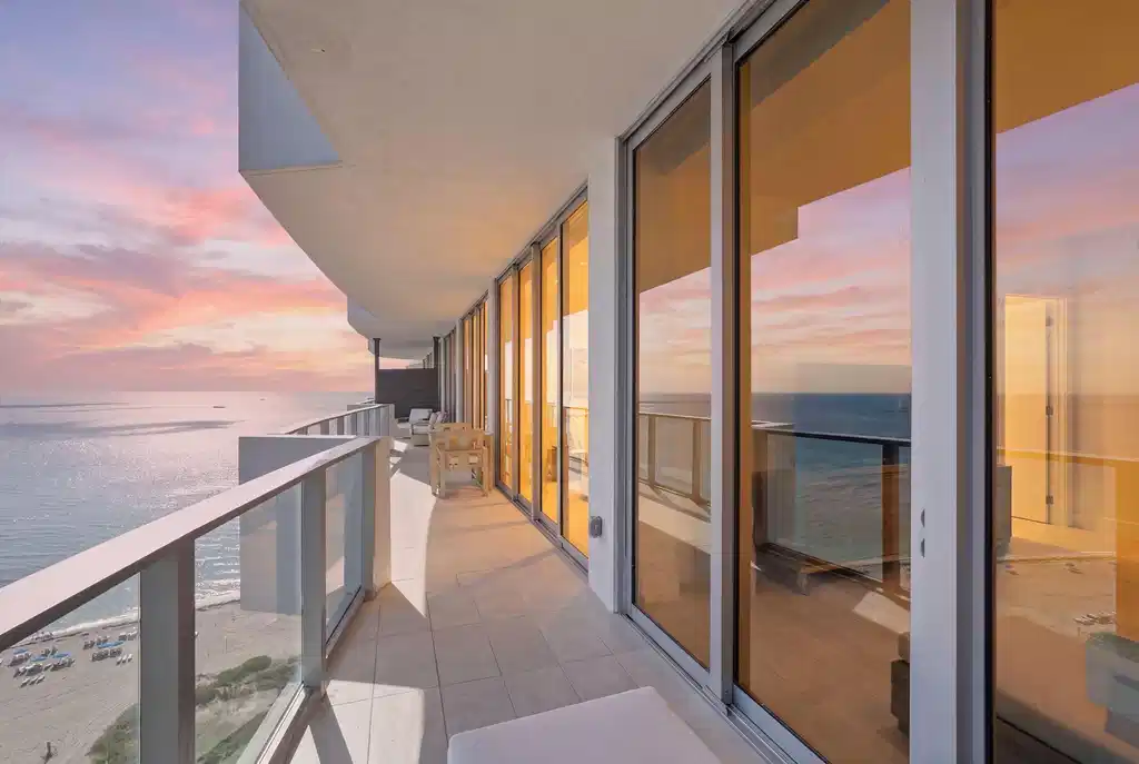 Image 1: 33-web-or-mls-3100_N_Ocean_Dr_Unit_H1701