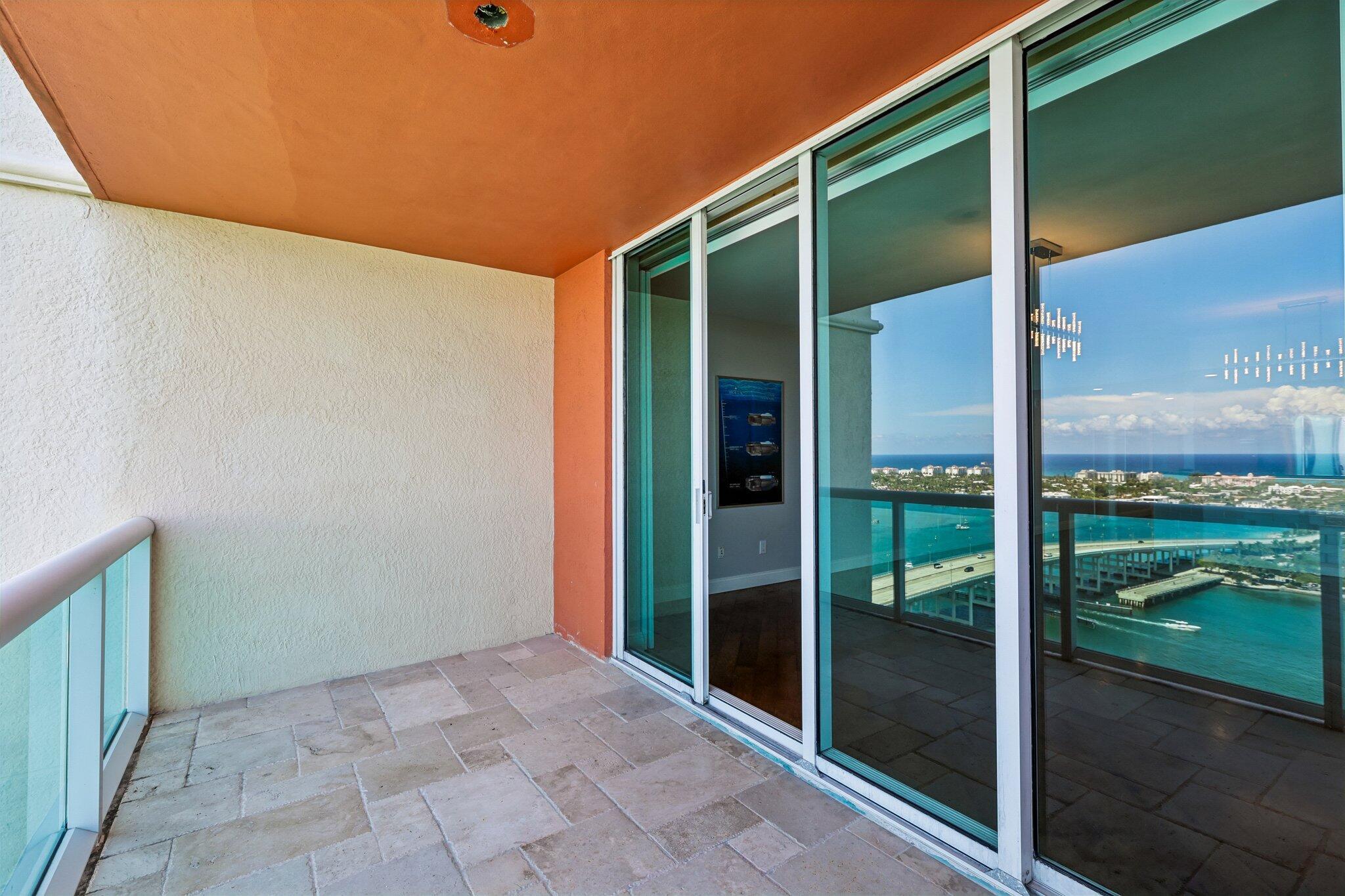 Image 3: 39-web-or-mls-Lake Shore Dr 2508-S2105-0