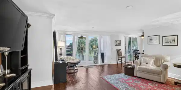 Image 4: Natural Light