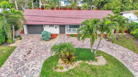 2641 NE 53rd Ct