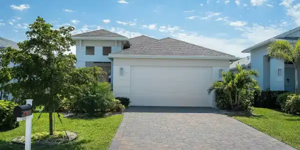 2183 Falls Manor