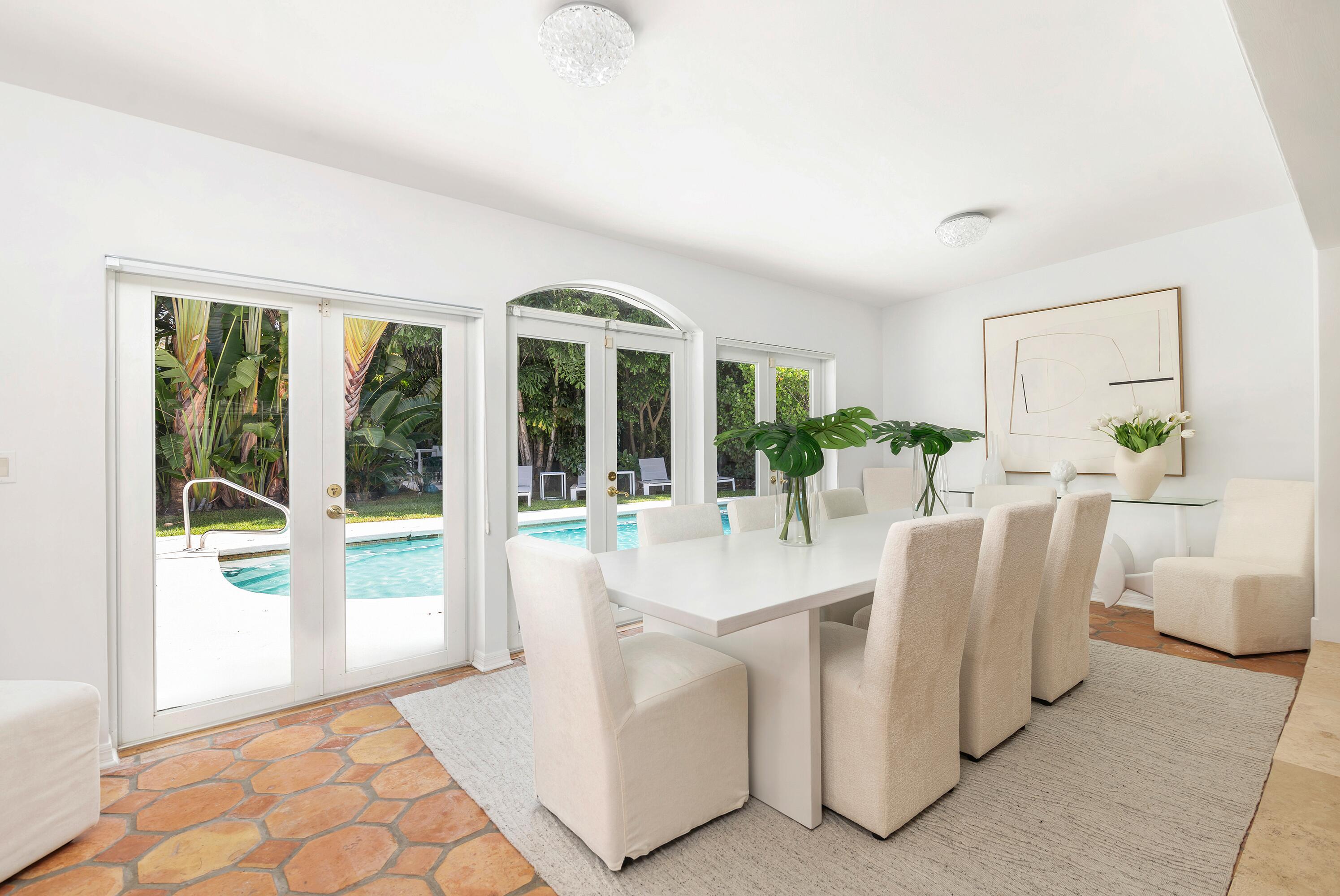 Image 4: Dining Area