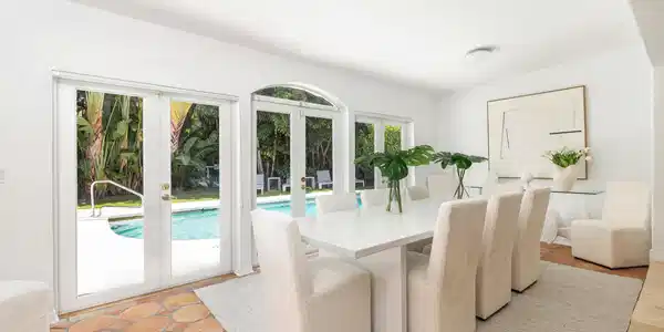 Image 4: Dining Area