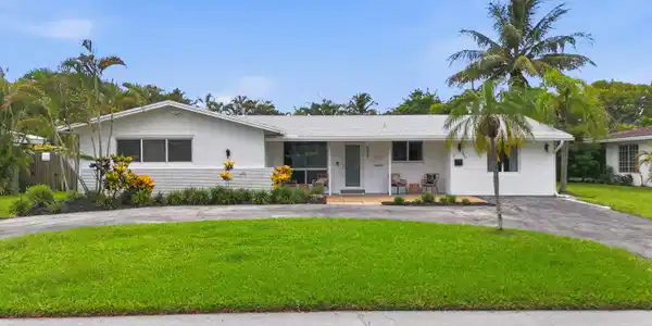 807 SE 9 Terrace