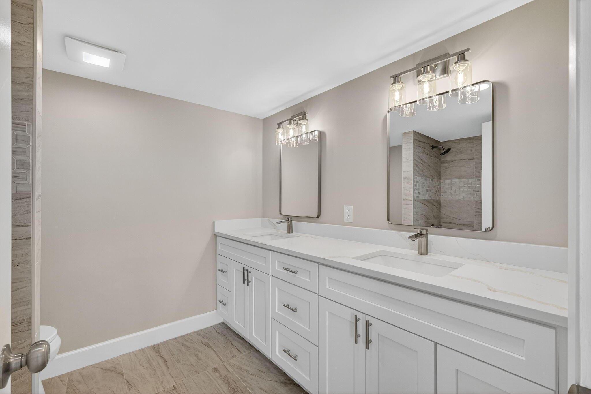 Image 2: Primary bath