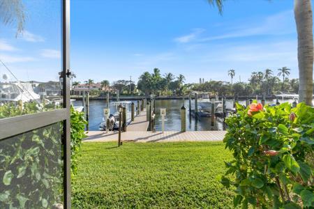 270 Captains Walk
