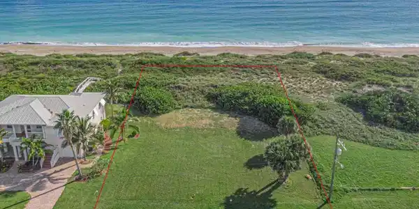 1912 Surfside Drive