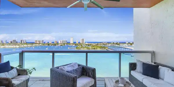 2640 Lake Shore Drive