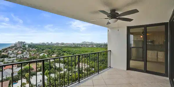Image 3: DSC04063