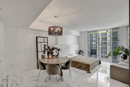 1750 N Bayshore Dr