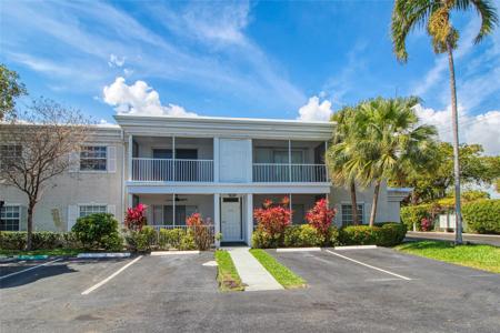 6409 Bay Club Dr