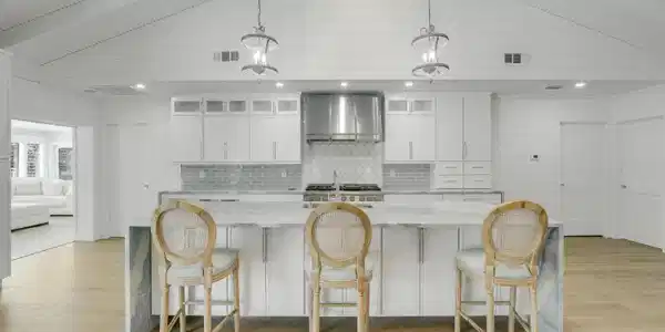 Image 2: House-9