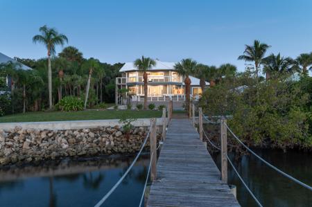 114 N Sewalls Point Road