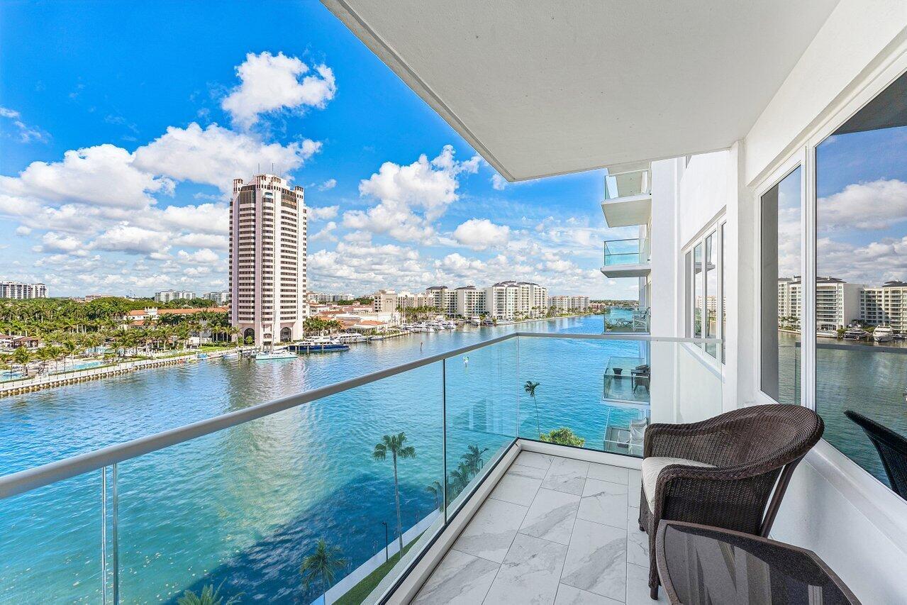 Image 2: 039-701EastCaminoReal-9G-BocaRaton-FL-33