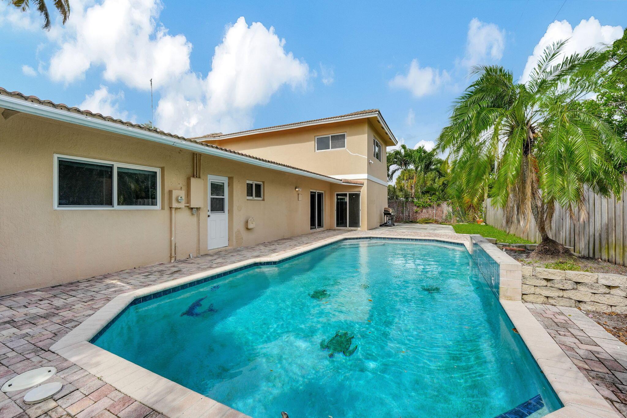 Image 3: 7-web-or-mls-DSC08350