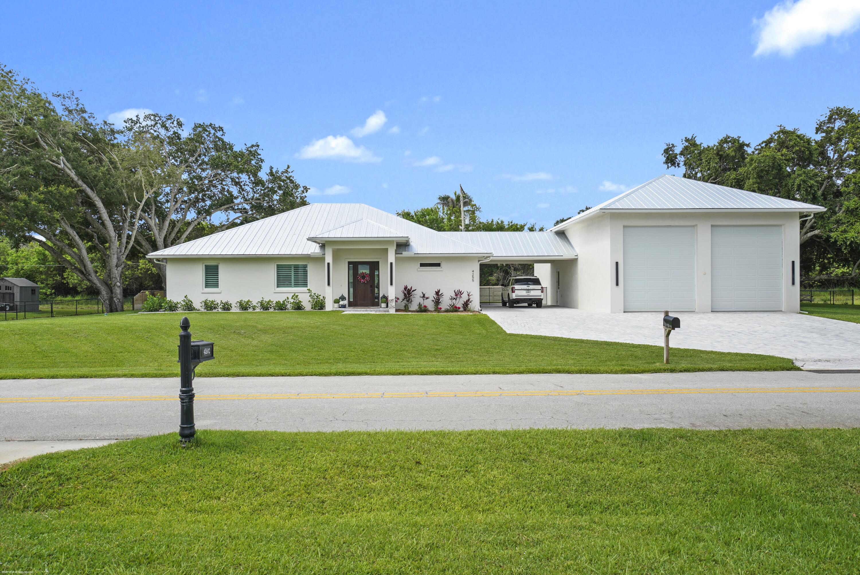 Image 2: 4255 79th Street 014