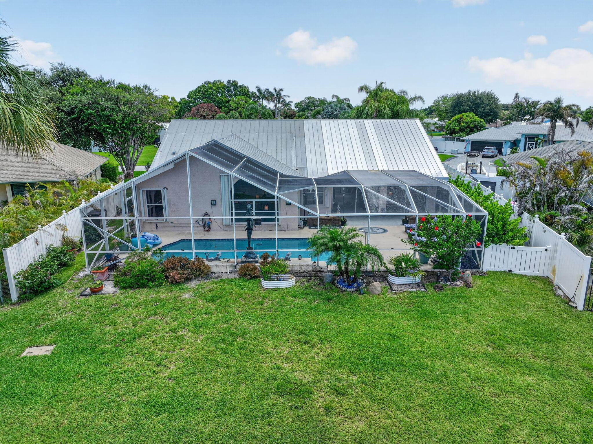 Image 1: Beautiful property