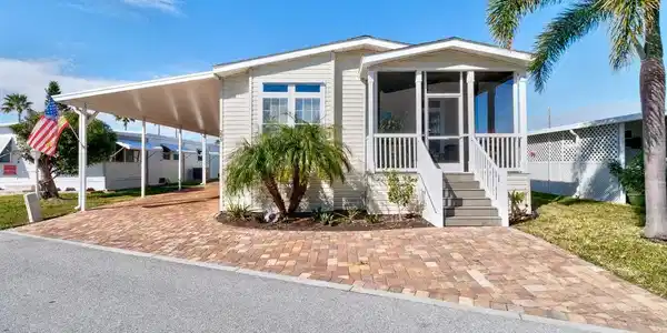 229 Arbor Ln