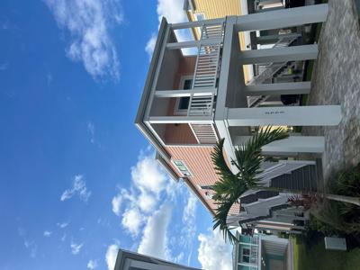 2553 NE Heron'S Walk
