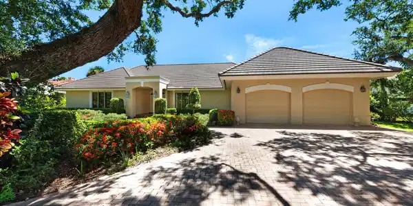 370 Shores Drive