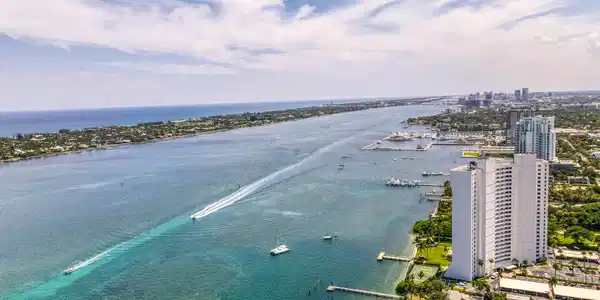 Image 4: DJI_FLY_03