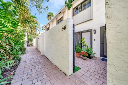 547 NE 7th Ave