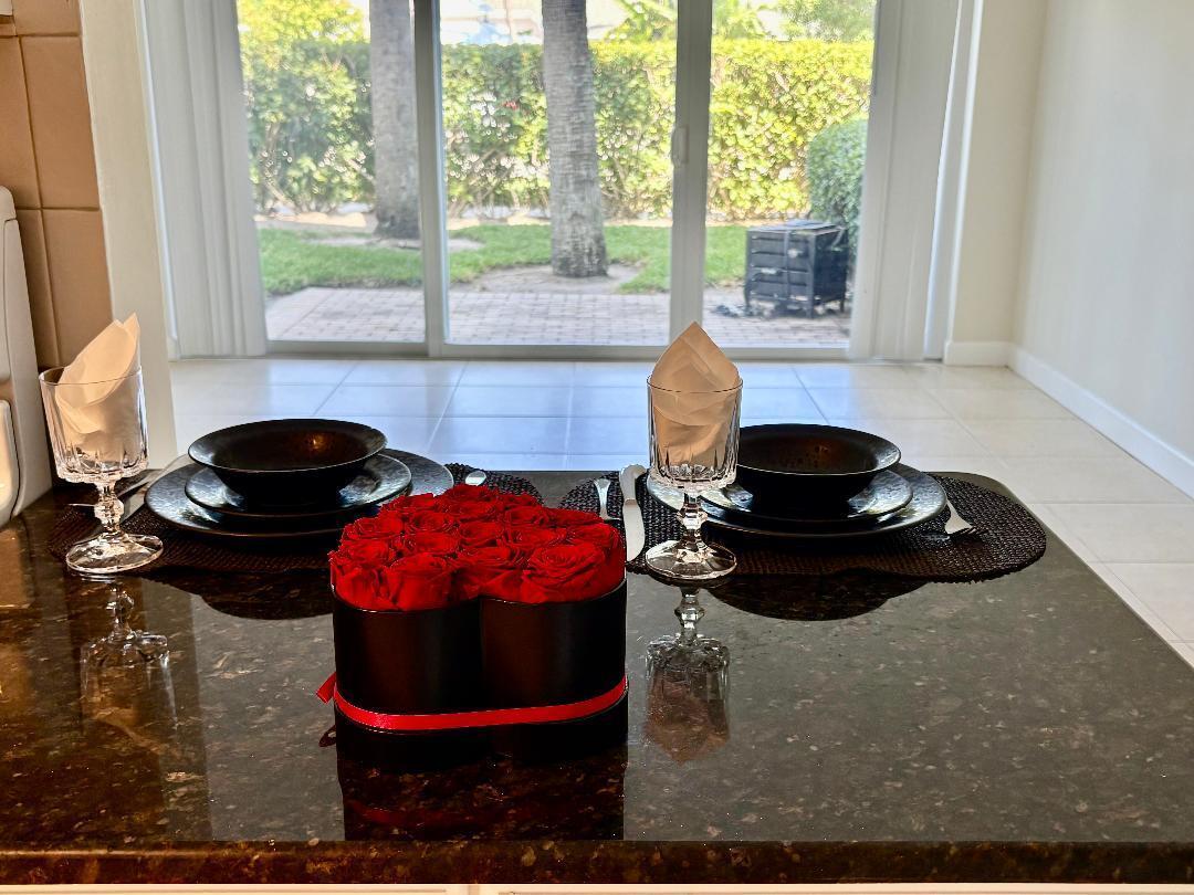 Image 2: 505 Deerfield Beach condo unit 118 kitc