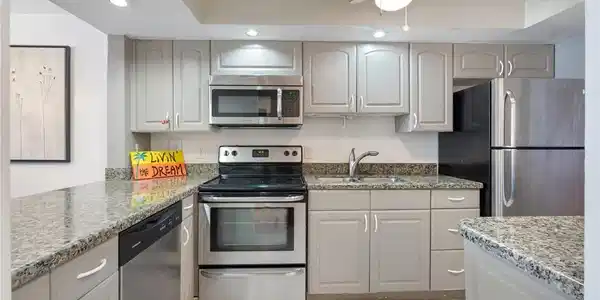 4500 N Federal Highway