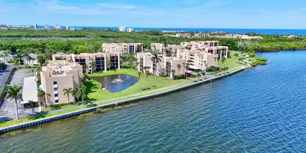 3412 NE Causeway Boulevard