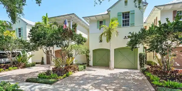 248 E Boca Raton Road