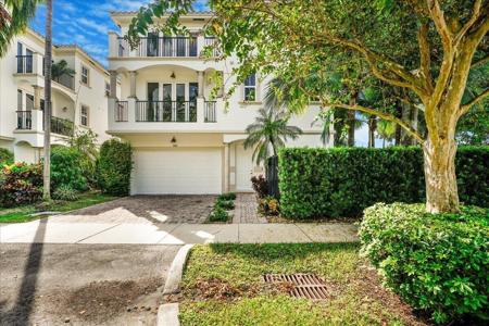1600 NE 9th Street