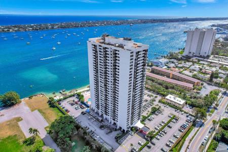 5600 N Flagler Drive