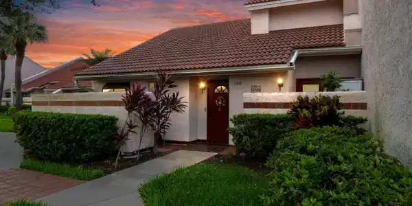 3510 SE Sandpiper Circle