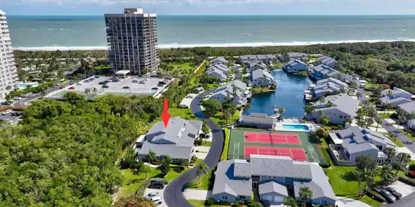4949 N Highway A1a