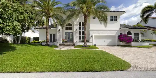 Image 3: Front Exterior