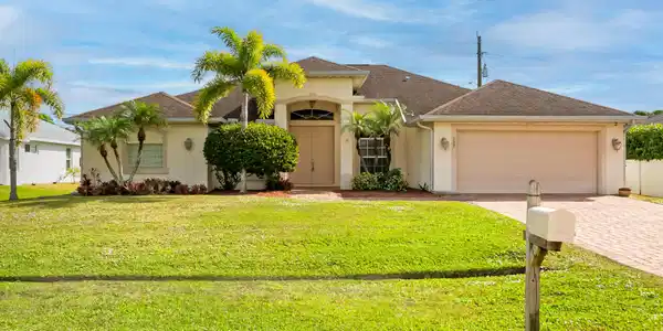 555 SE Nome Drive