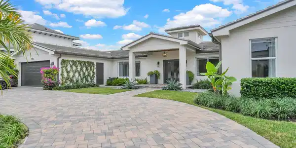 1151 Coral Way