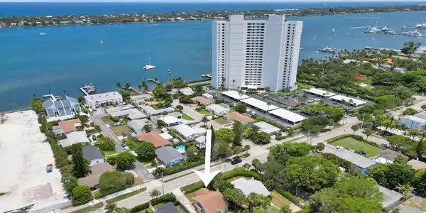 Image 2: DJI_0698 (1)