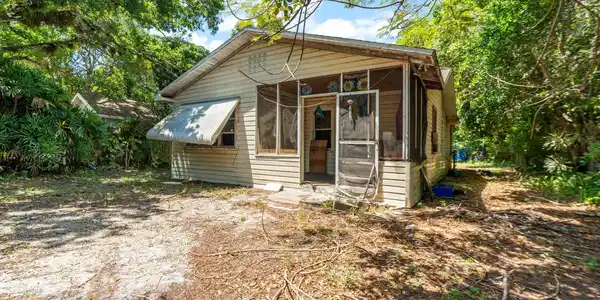 2665 10th Court