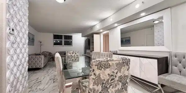 7501 E Treasure Drive