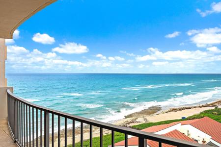 4200 N Ocean Drive