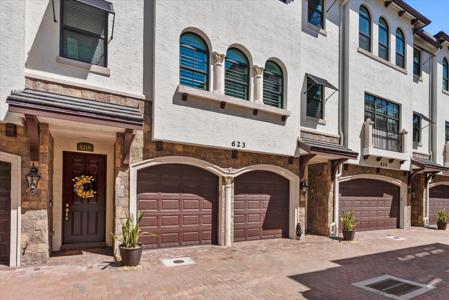 623 Windward Circle